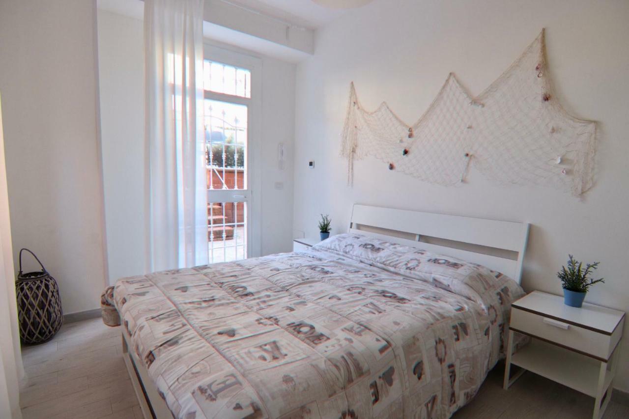 Holidayhouse Ostia - Libeccio Exterior photo