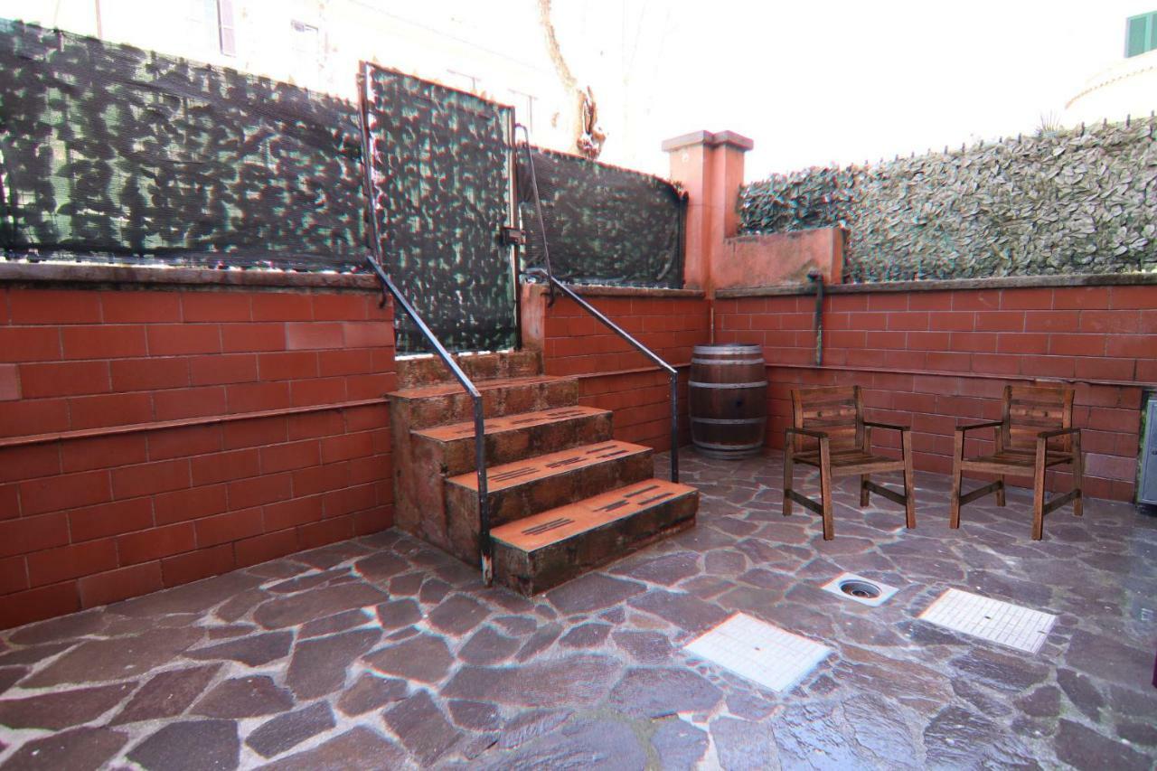 Holidayhouse Ostia - Libeccio Exterior photo